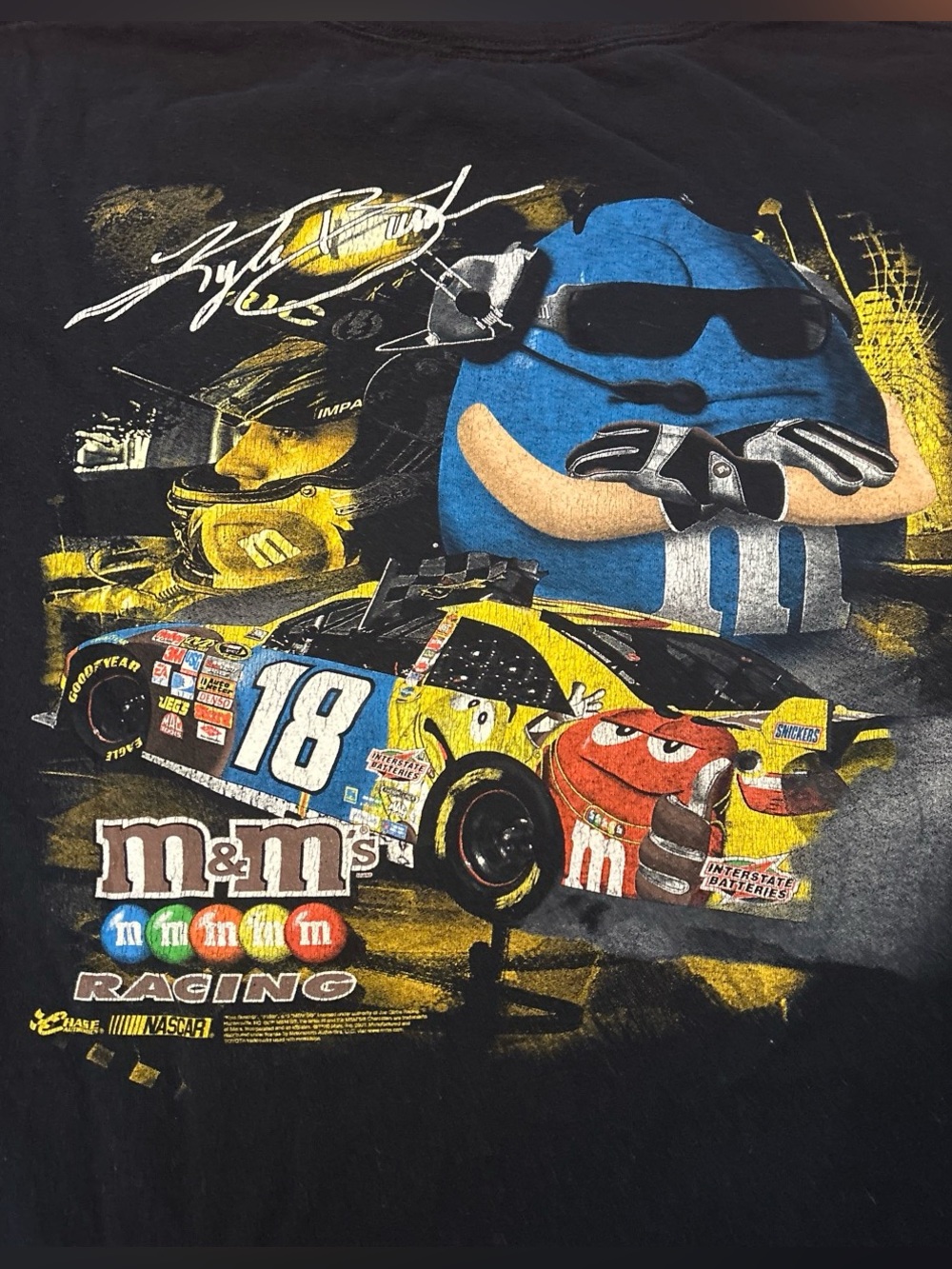 Vintage Kyle Busch NASCAR M&M's Racing Graphic Tshirt Size 2XL
